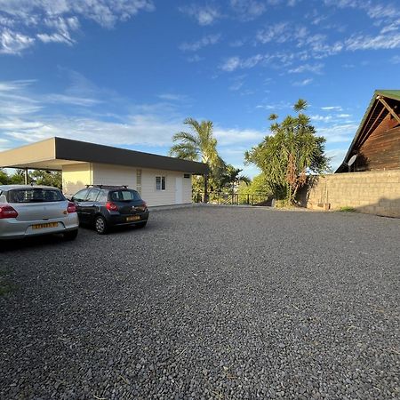Ononui Lodge Airport, Ocean-View, Private Bathroom And Balcony, Free Wifi And Parking, On-Site Car Rental Фааа Экстерьер фото