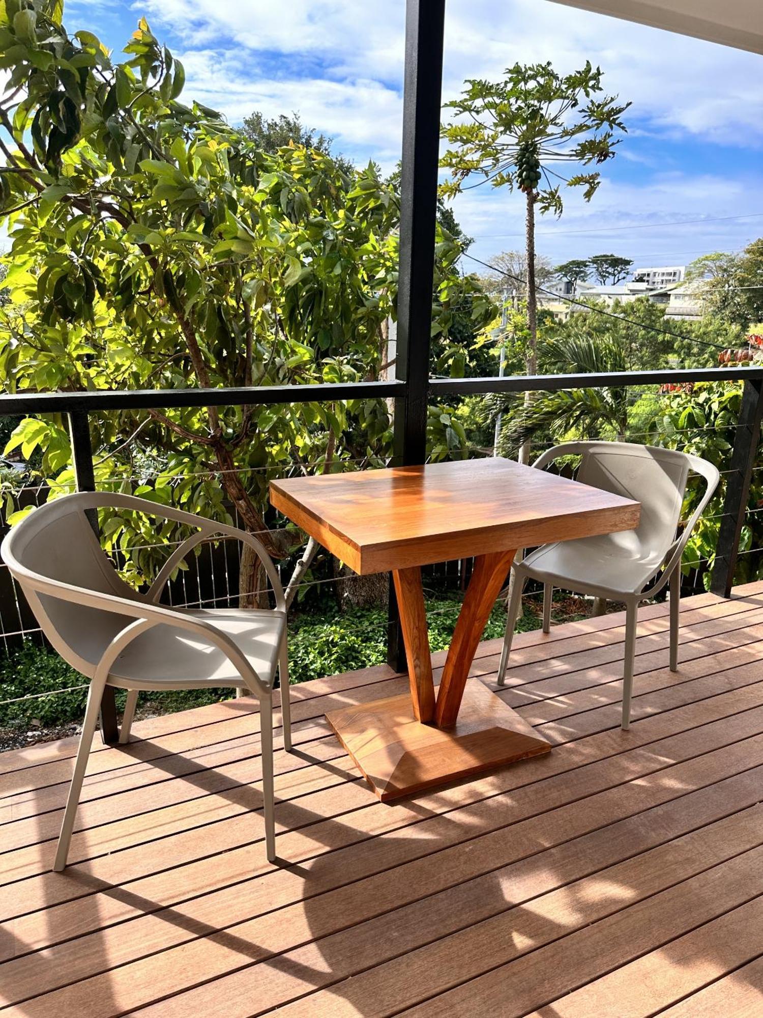 Ononui Lodge Airport, Ocean-View, Private Bathroom And Balcony, Free Wifi And Parking, On-Site Car Rental Фааа Экстерьер фото