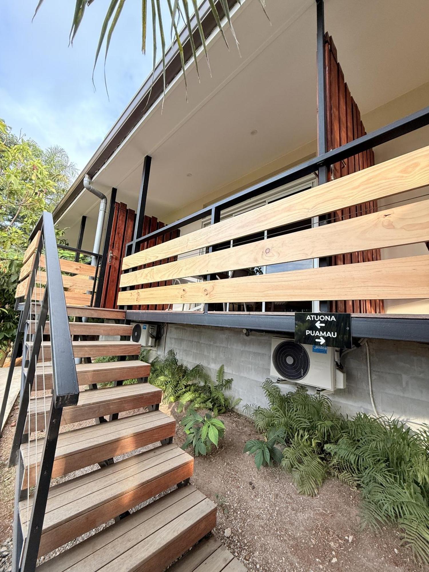 Ononui Lodge Airport, Ocean-View, Private Bathroom And Balcony, Free Wifi And Parking, On-Site Car Rental Фааа Экстерьер фото